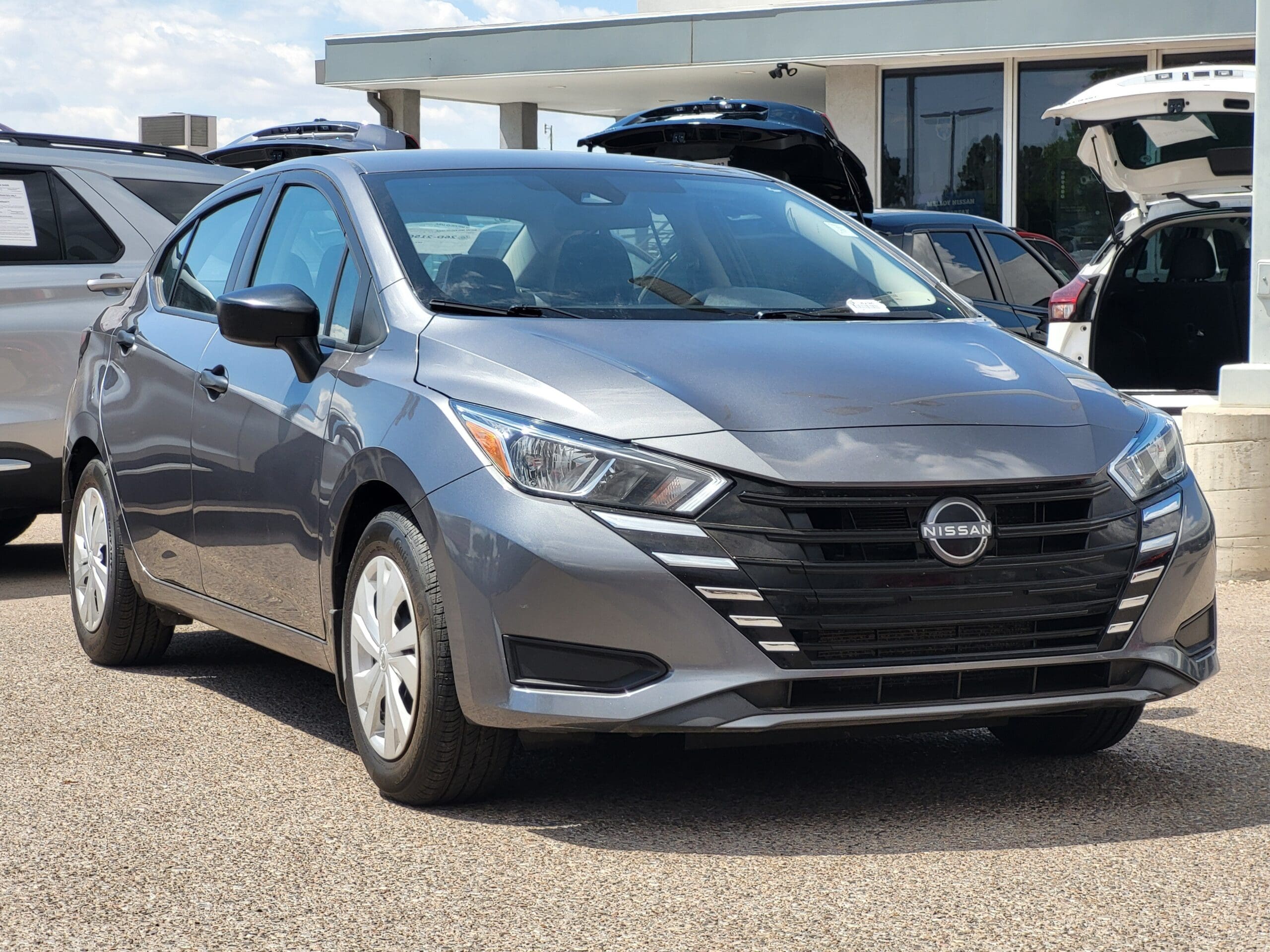 2024 Nissan Versa - Image 3