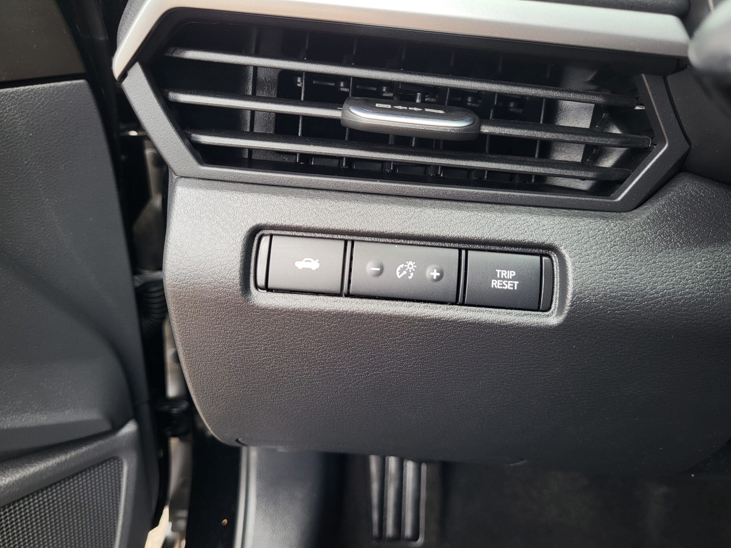 2024 Nissan Altima - Image 22