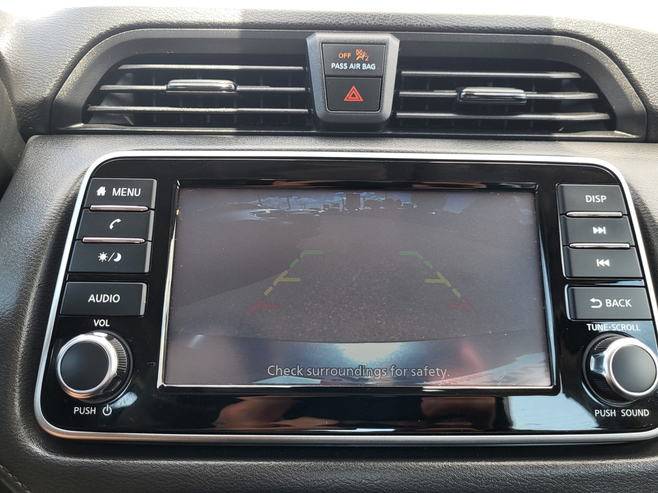 2024 Nissan Versa - Image 18