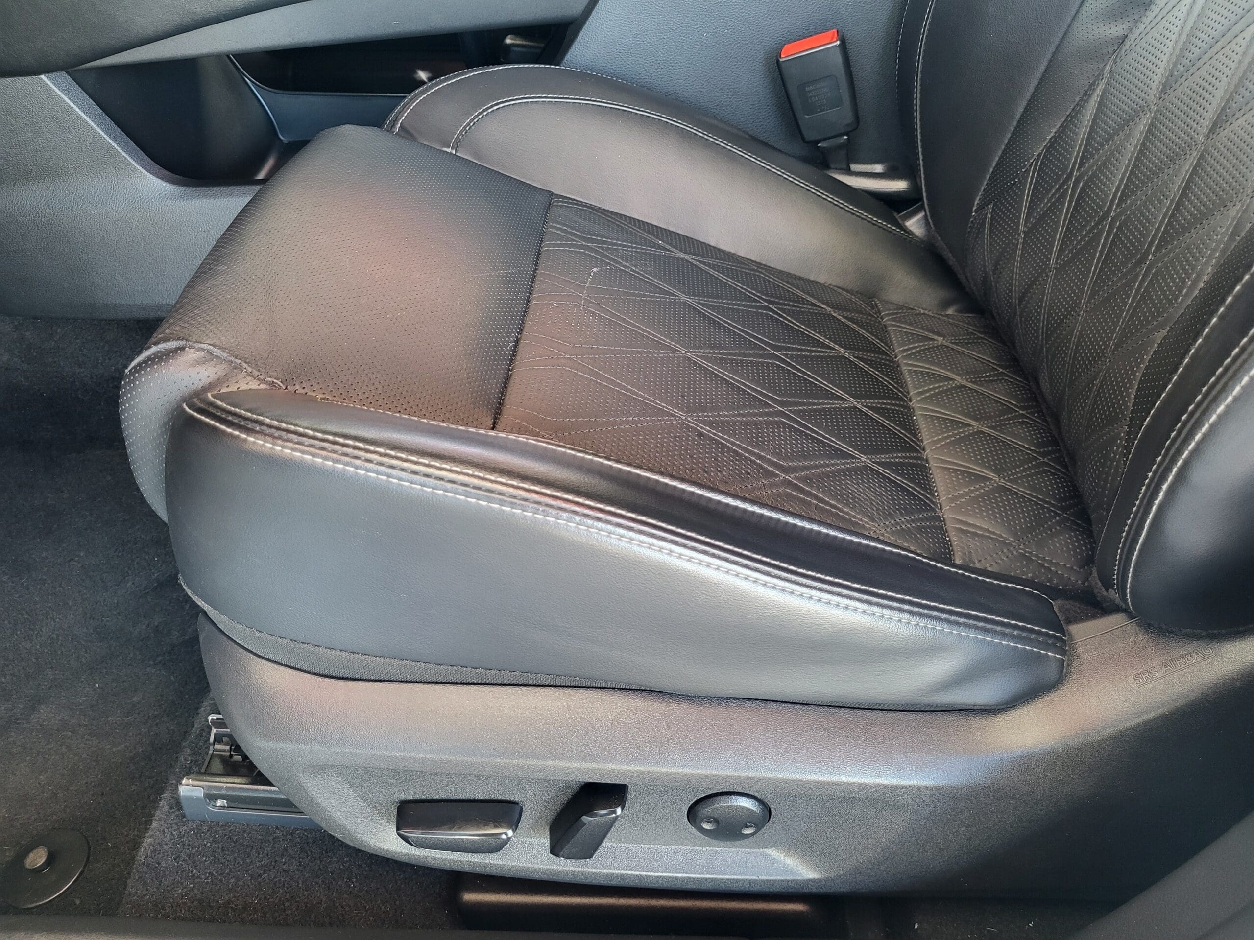 2023 Nissan Rogue - Image 24