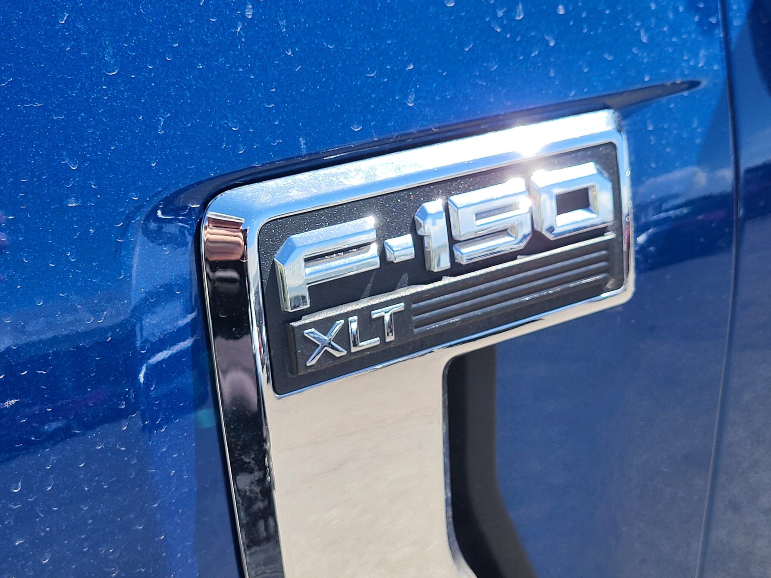 2025 Ford F-150 - Image 13