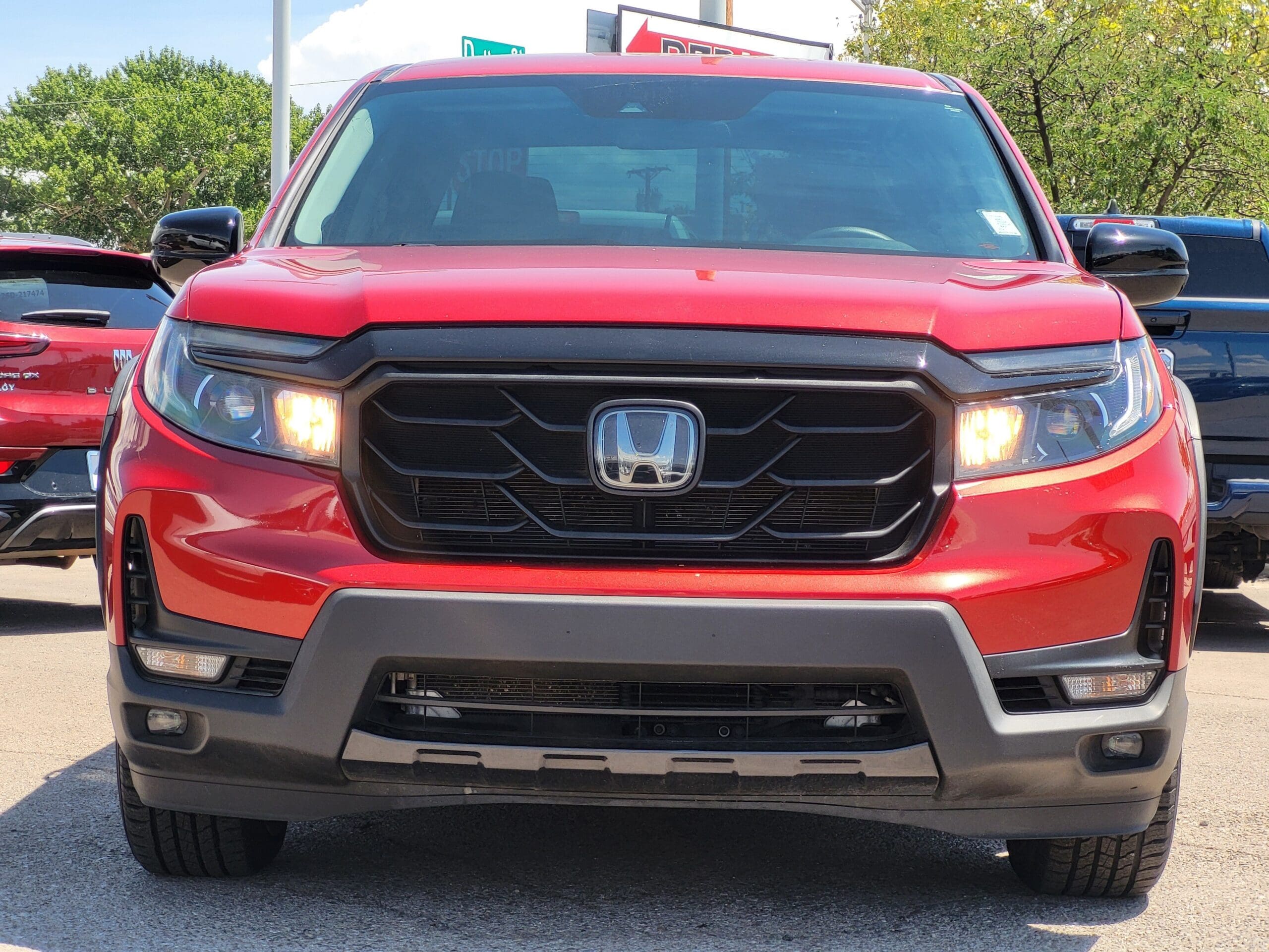 2021 Honda Ridgeline - Image 2