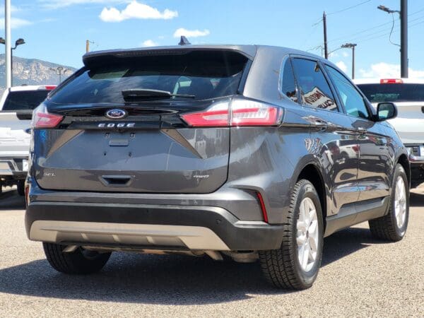 2024 Ford Edge