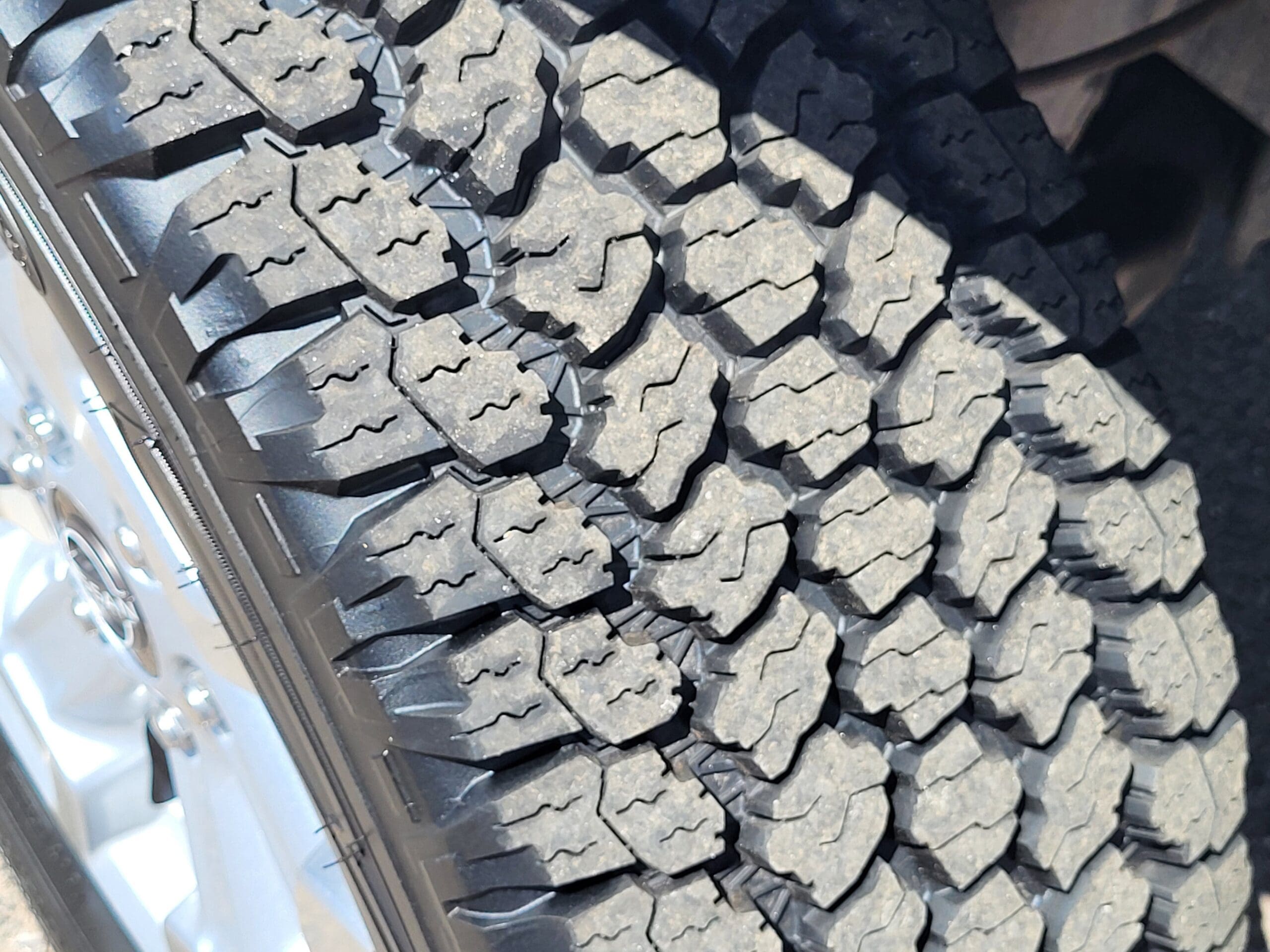 2024 Nissan Titan XD - Image 3