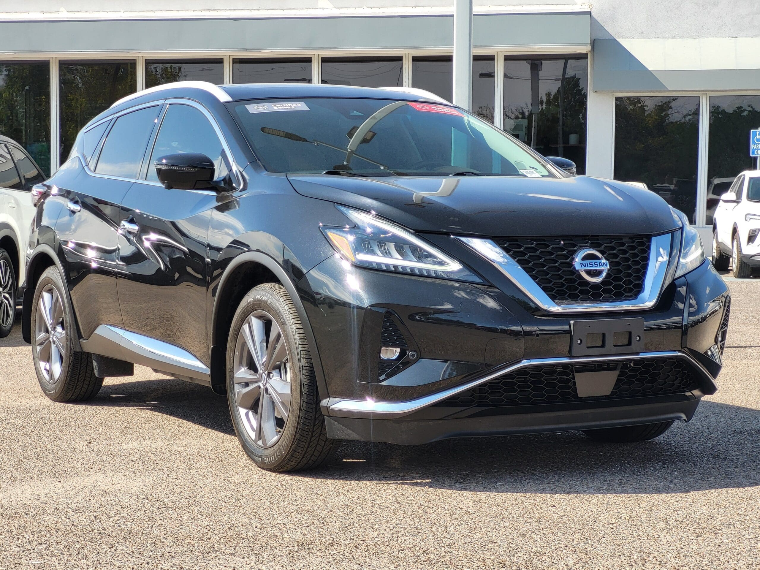 2022 Nissan Murano - Image 3