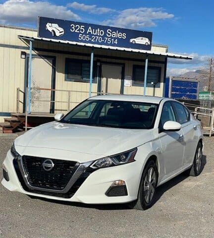 2021 Nissan Altima - Image 3