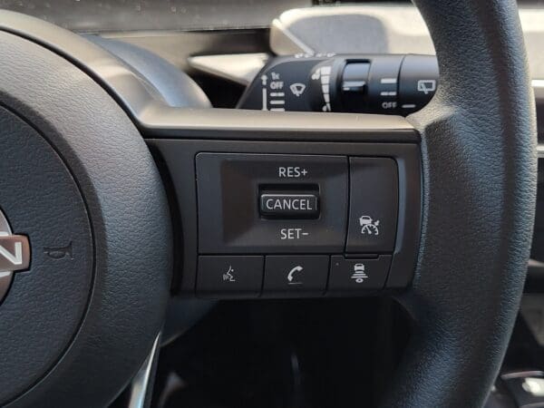 2025 Nissan Kicks