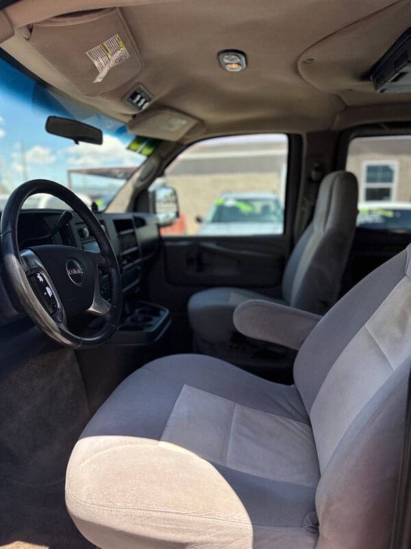 2008 GMC Savana