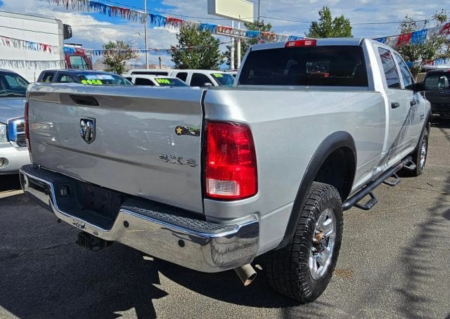 2018 Ram 2500 Crew Cab - Image 4
