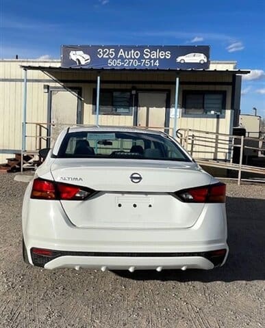 2021 Nissan Altima - Image 2
