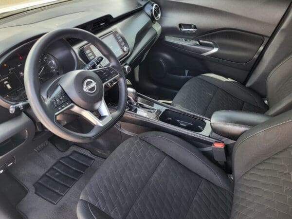 2023 Nissan Kicks