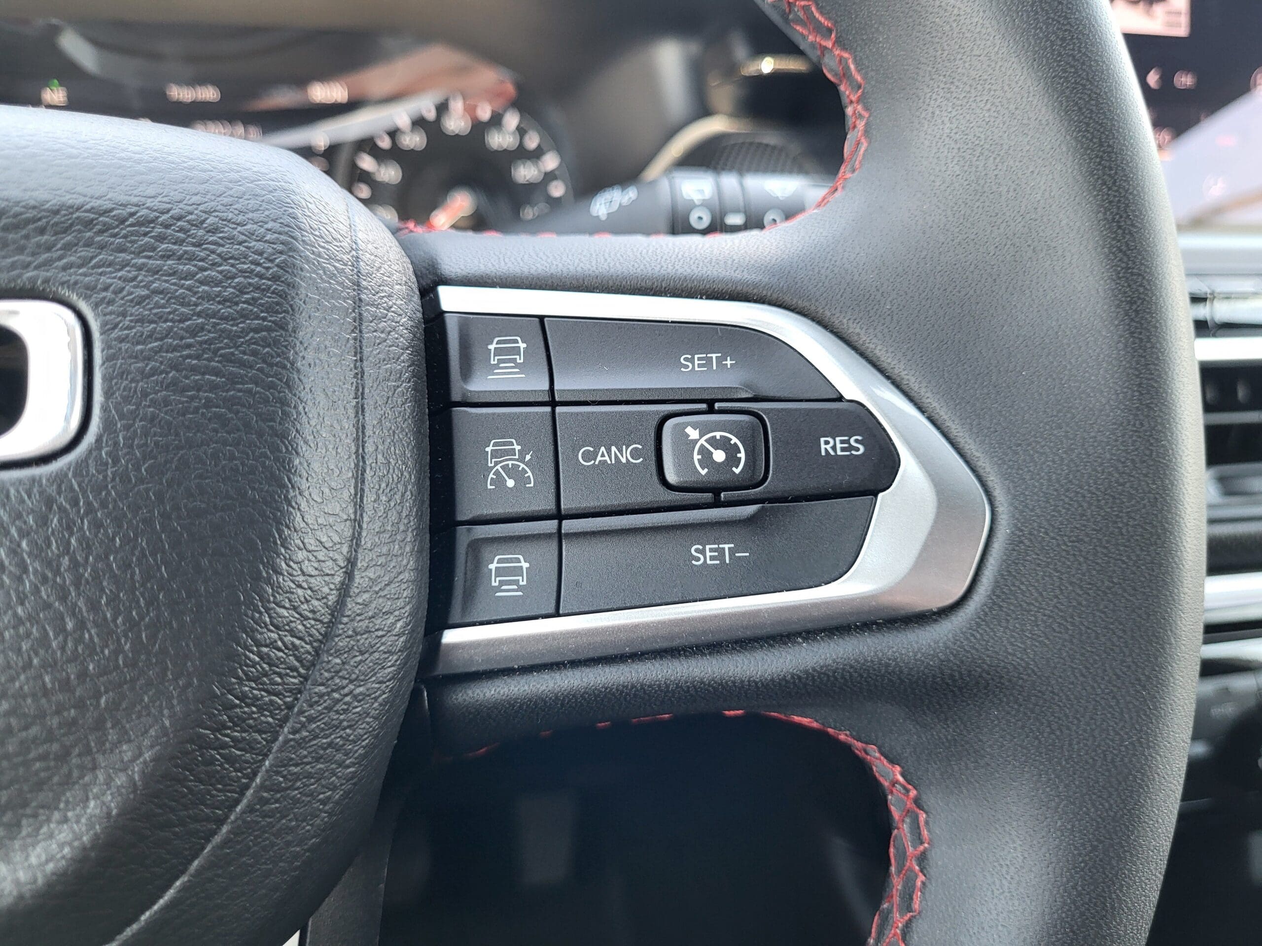 2025 Jeep Compass - Image 28