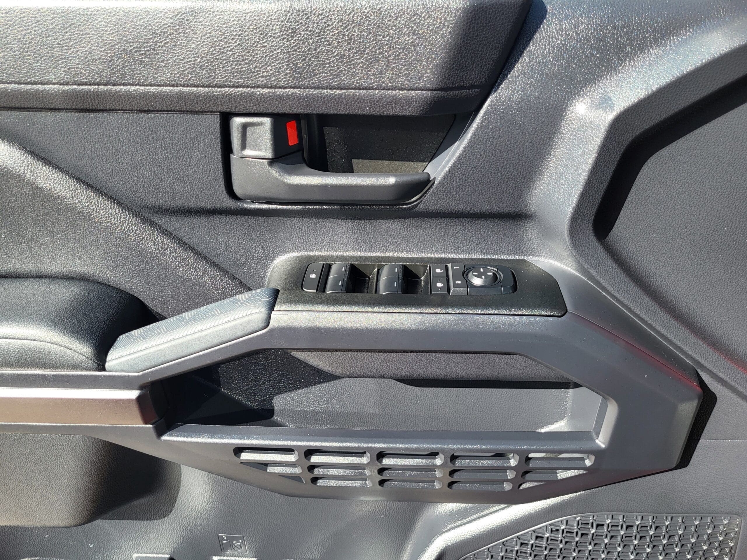 2025 Toyota 4Runner - Image 24
