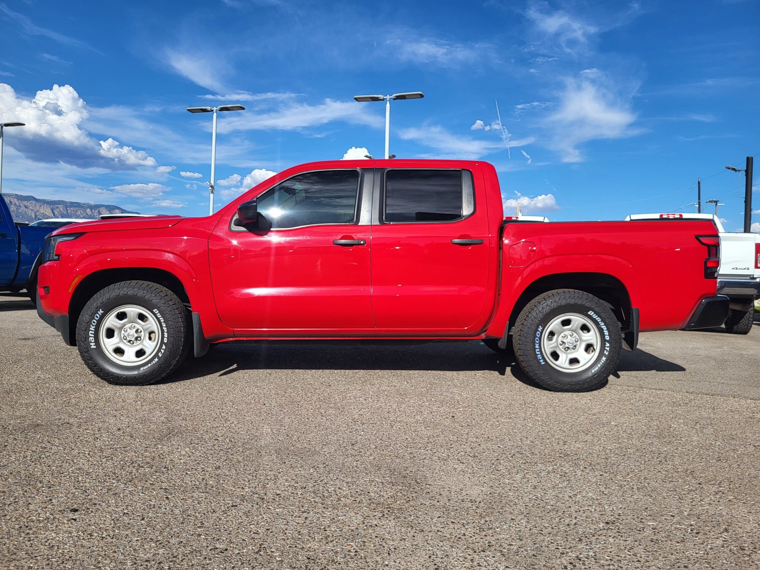 2022 Nissan Frontier - Image 7