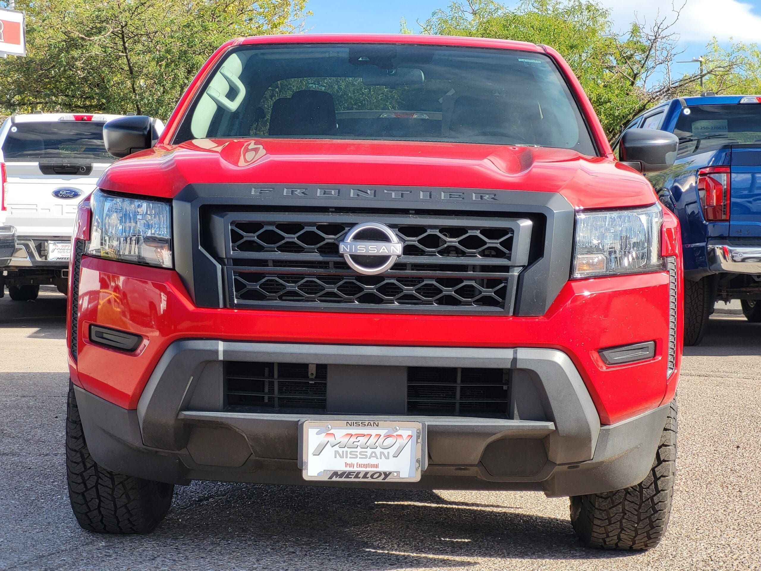 2022 Nissan Frontier - Image 2