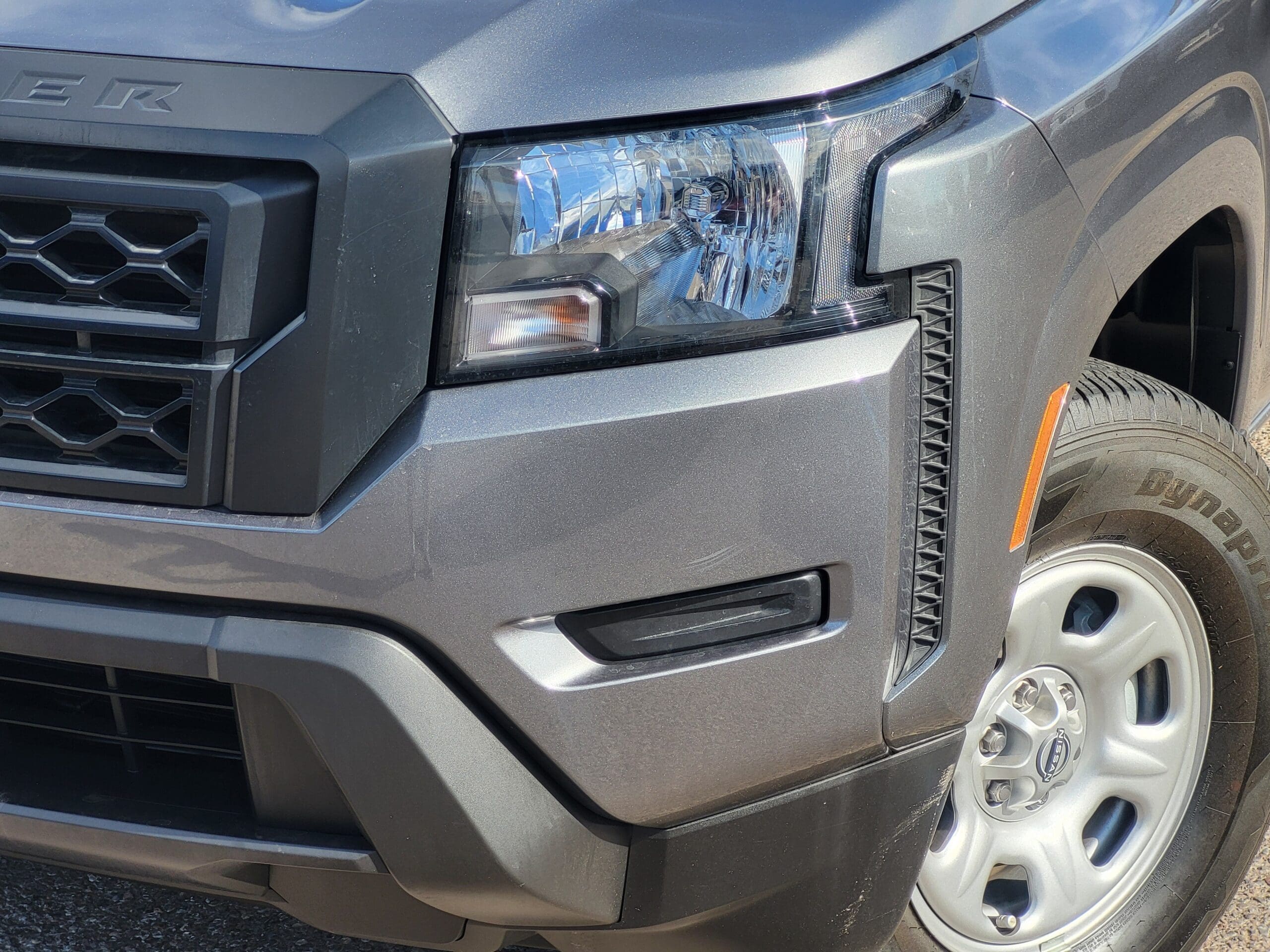 2024 Nissan Frontier - Image 8