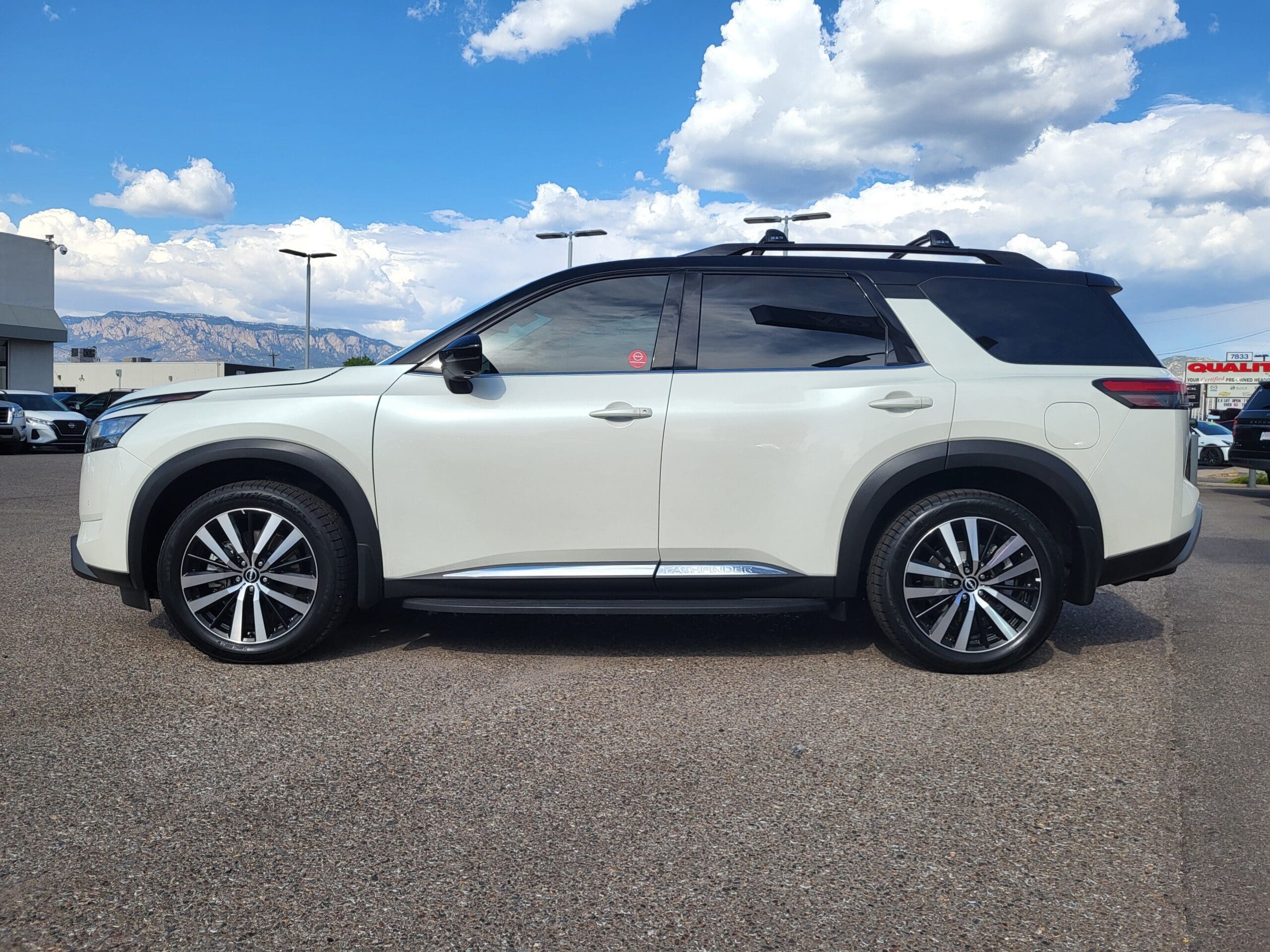 2024 Nissan Pathfinder - Image 7