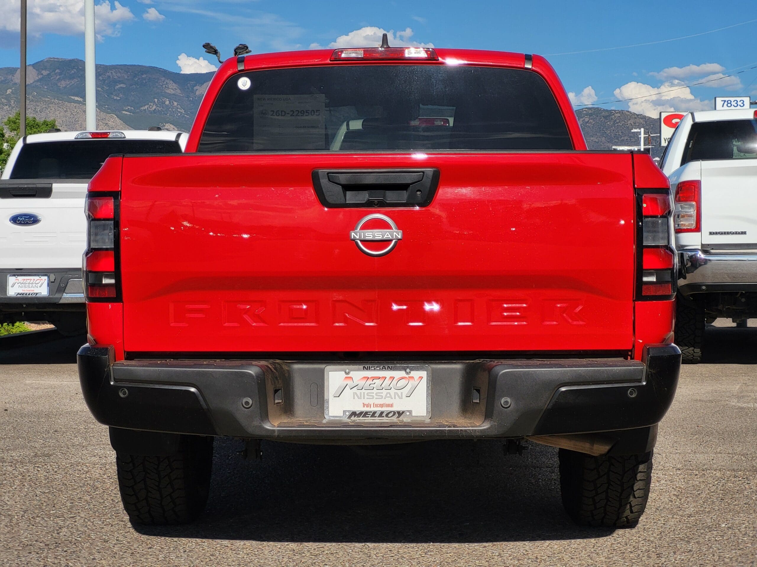 2022 Nissan Frontier - Image 5