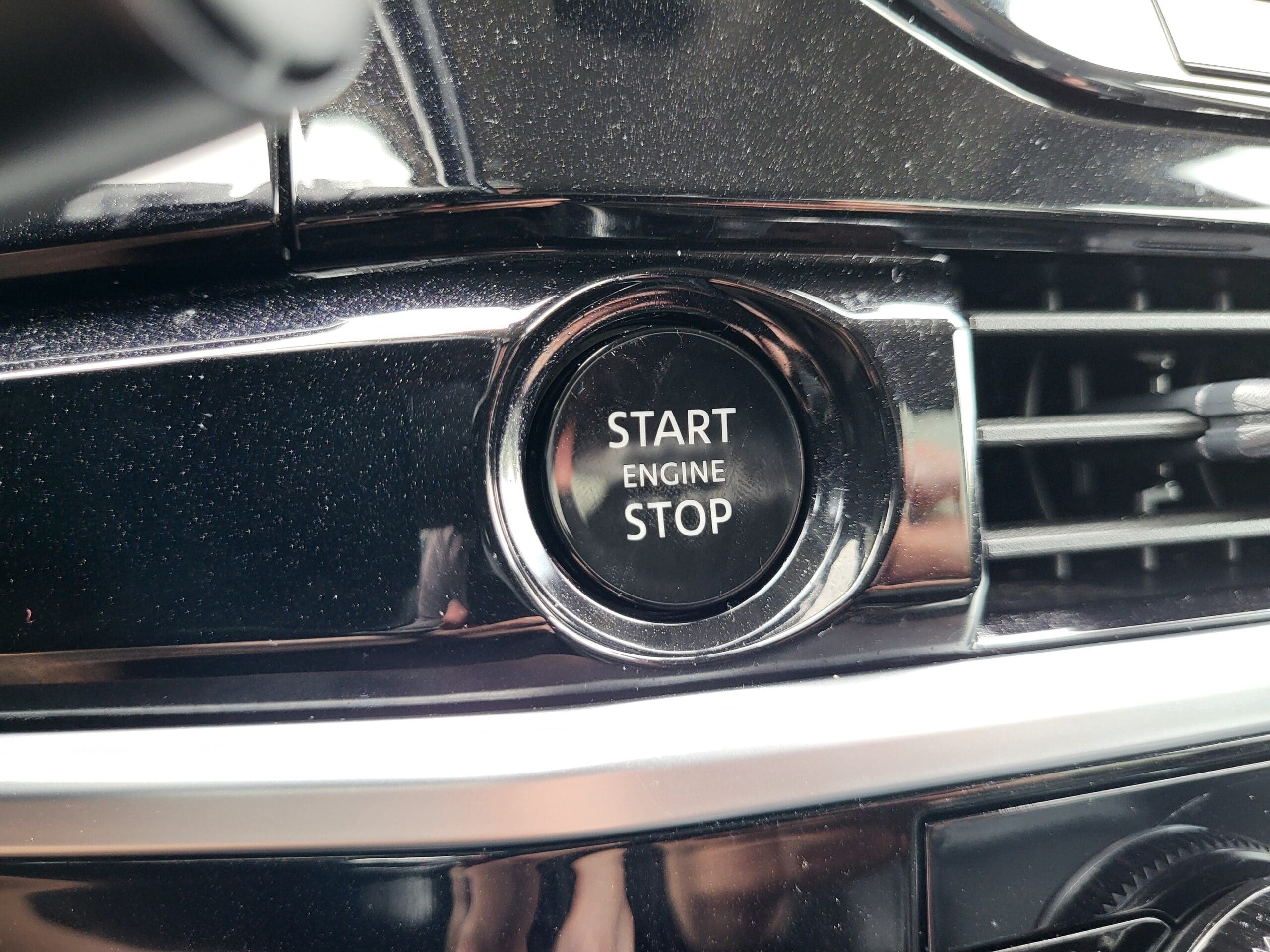 2025 Nissan Pathfinder - Image 15