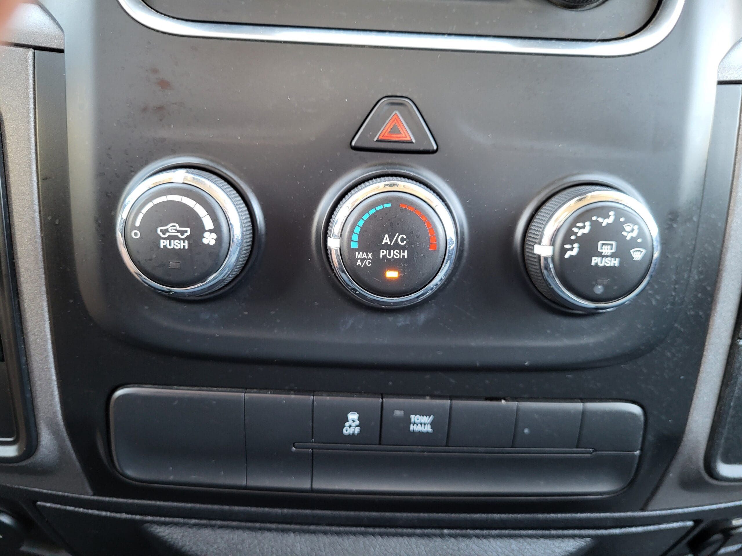 2017 Ram 1500 - Image 19