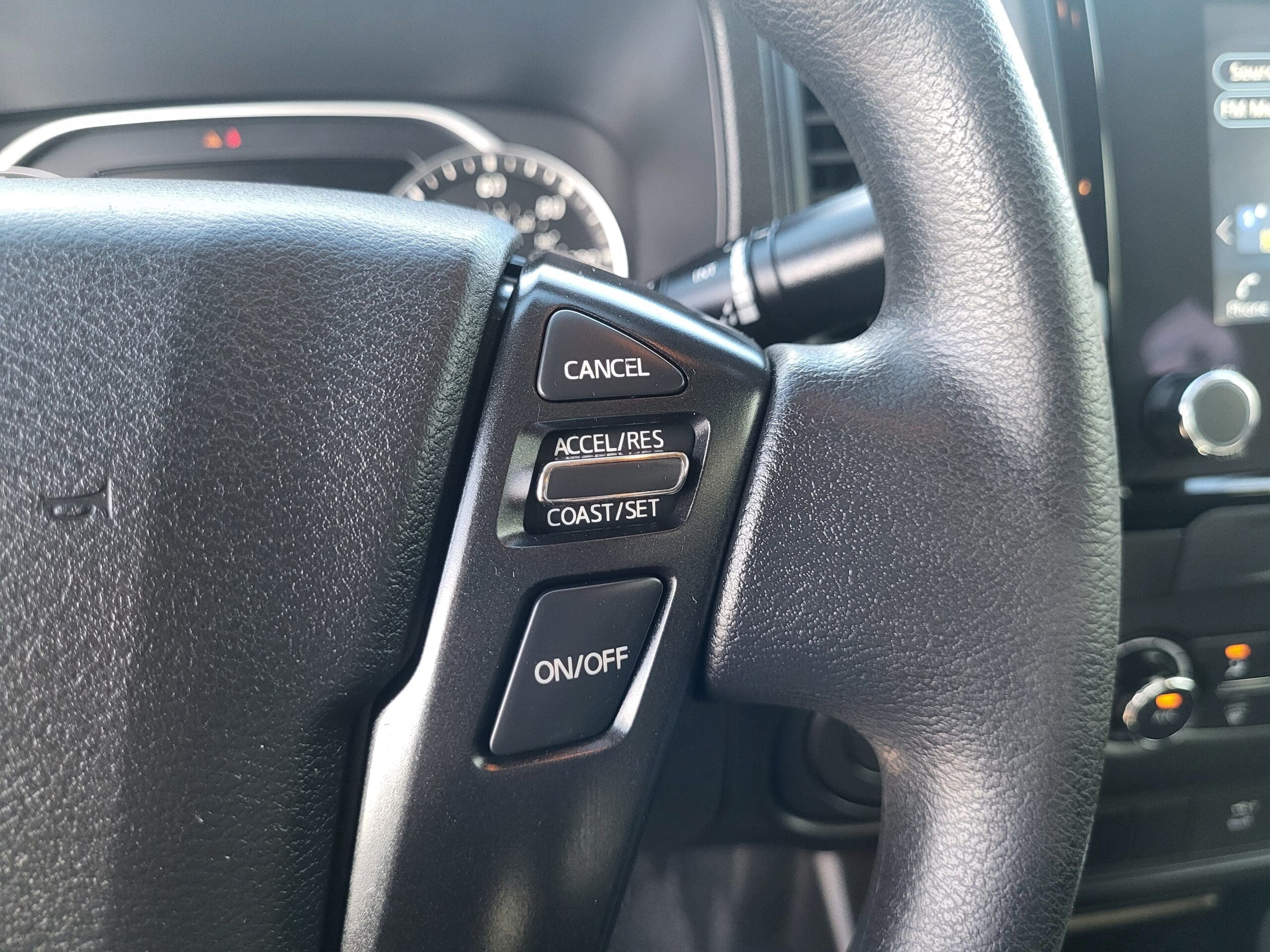 2024 Nissan Frontier - Image 28