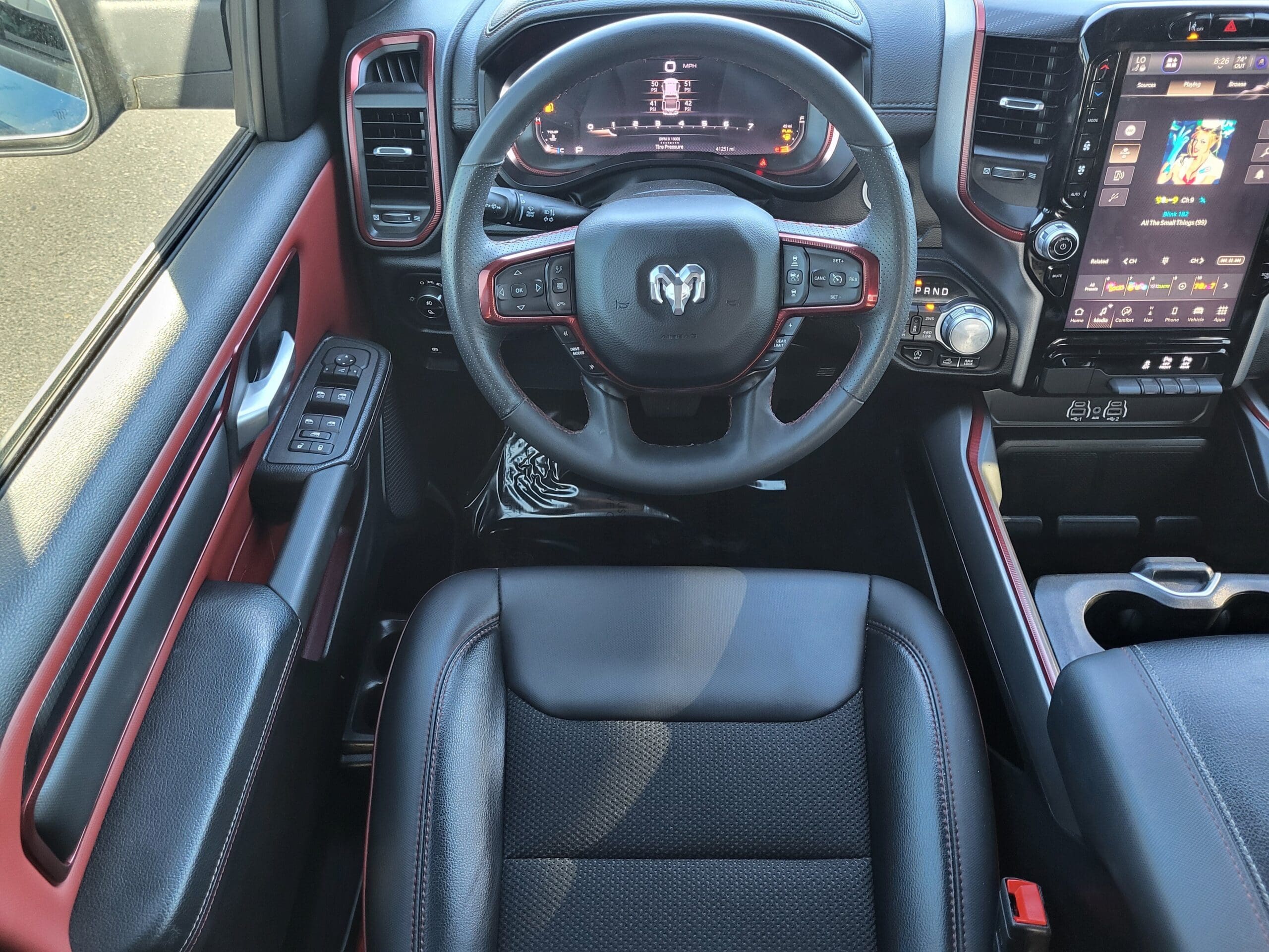 2025 Ram 1500 - Image 21