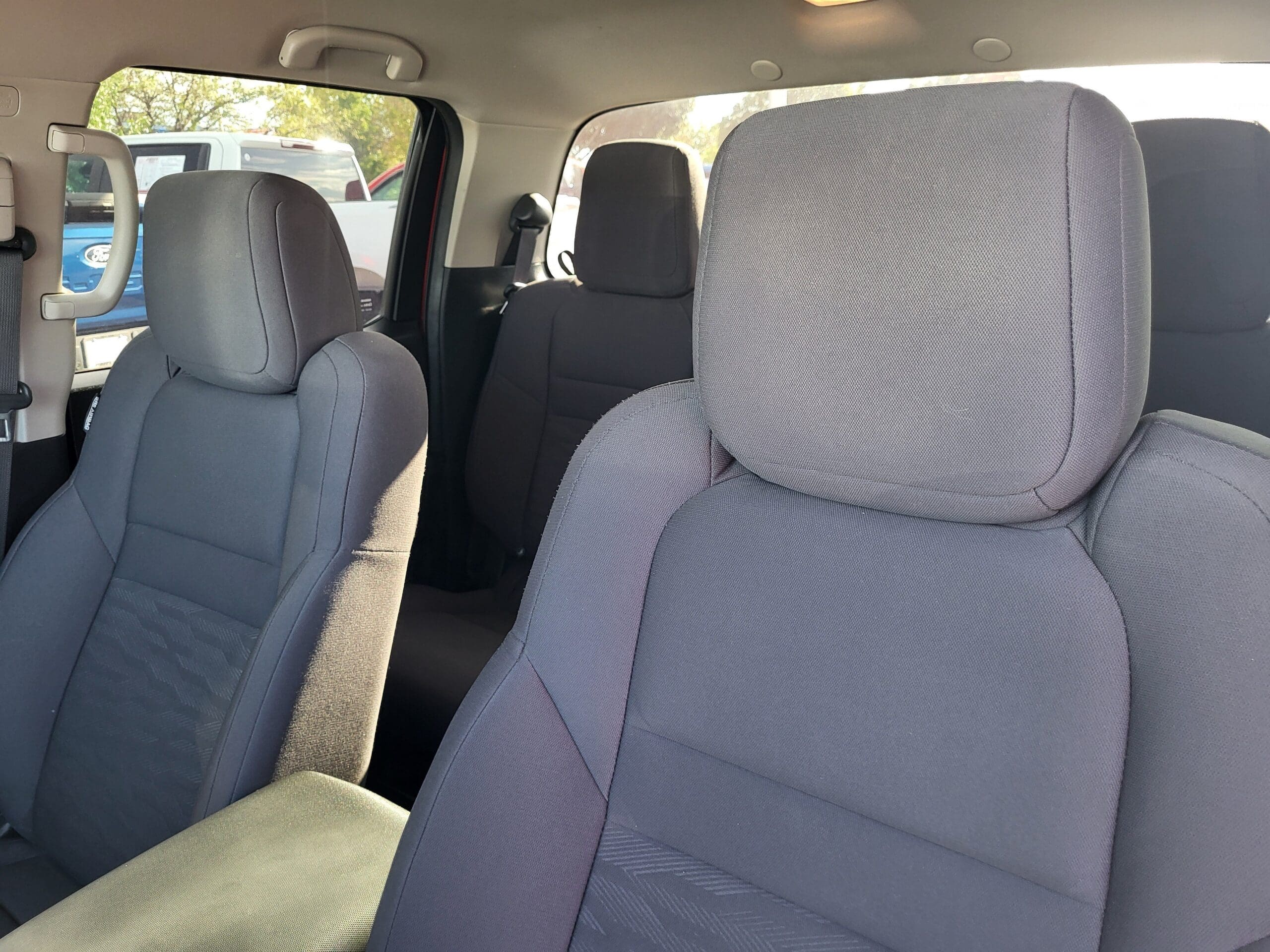 2022 Nissan Frontier - Image 16