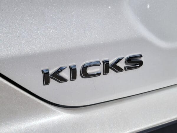 2023 Nissan Kicks