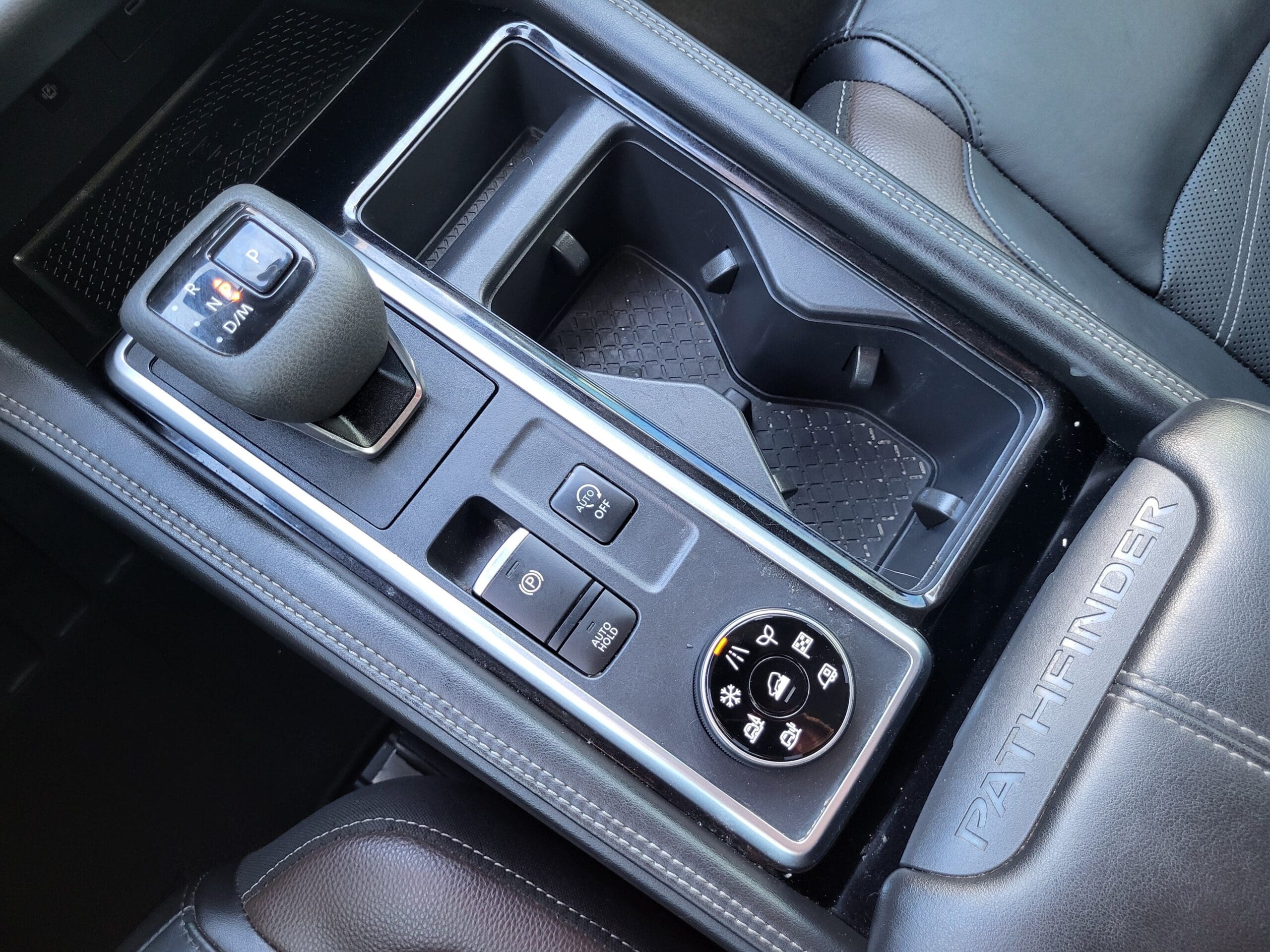 2024 Nissan Pathfinder - Image 21