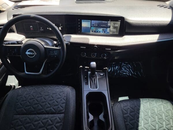 2025 Nissan Kicks