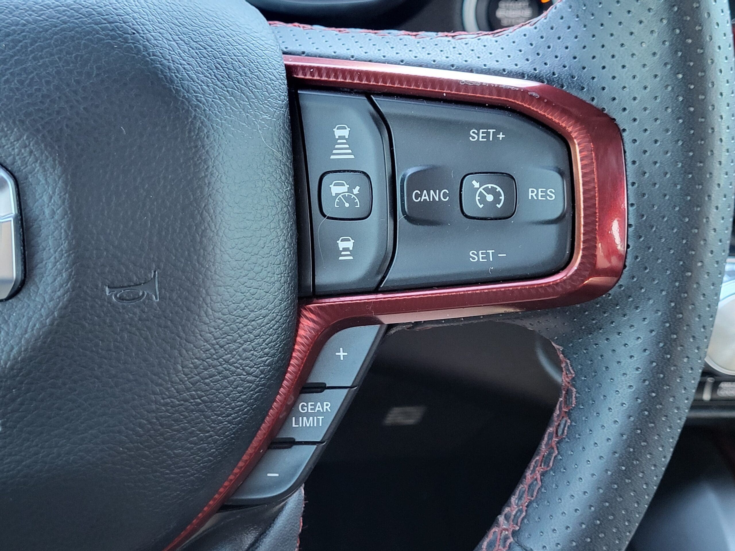 2025 Ram 1500 - Image 13