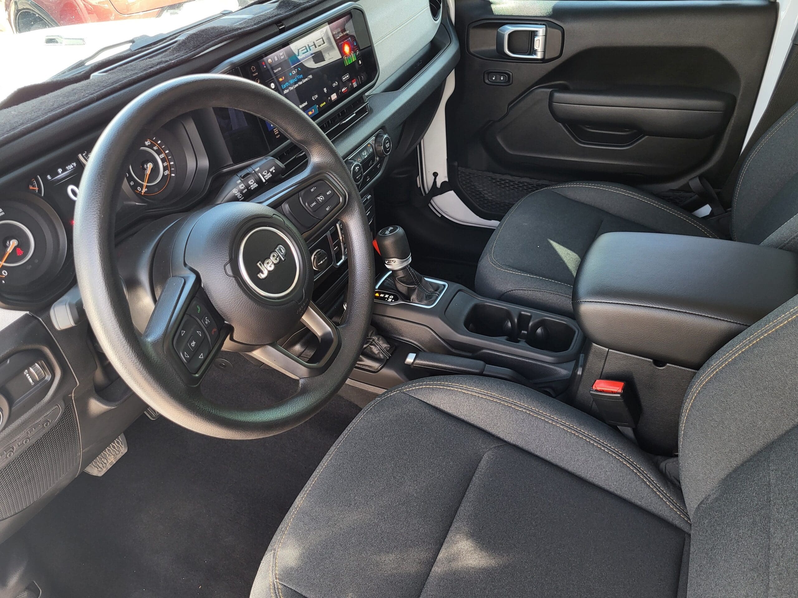 2025 Jeep Wrangler - Image 14