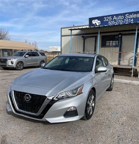 2021 Nissan Altima - Image 2