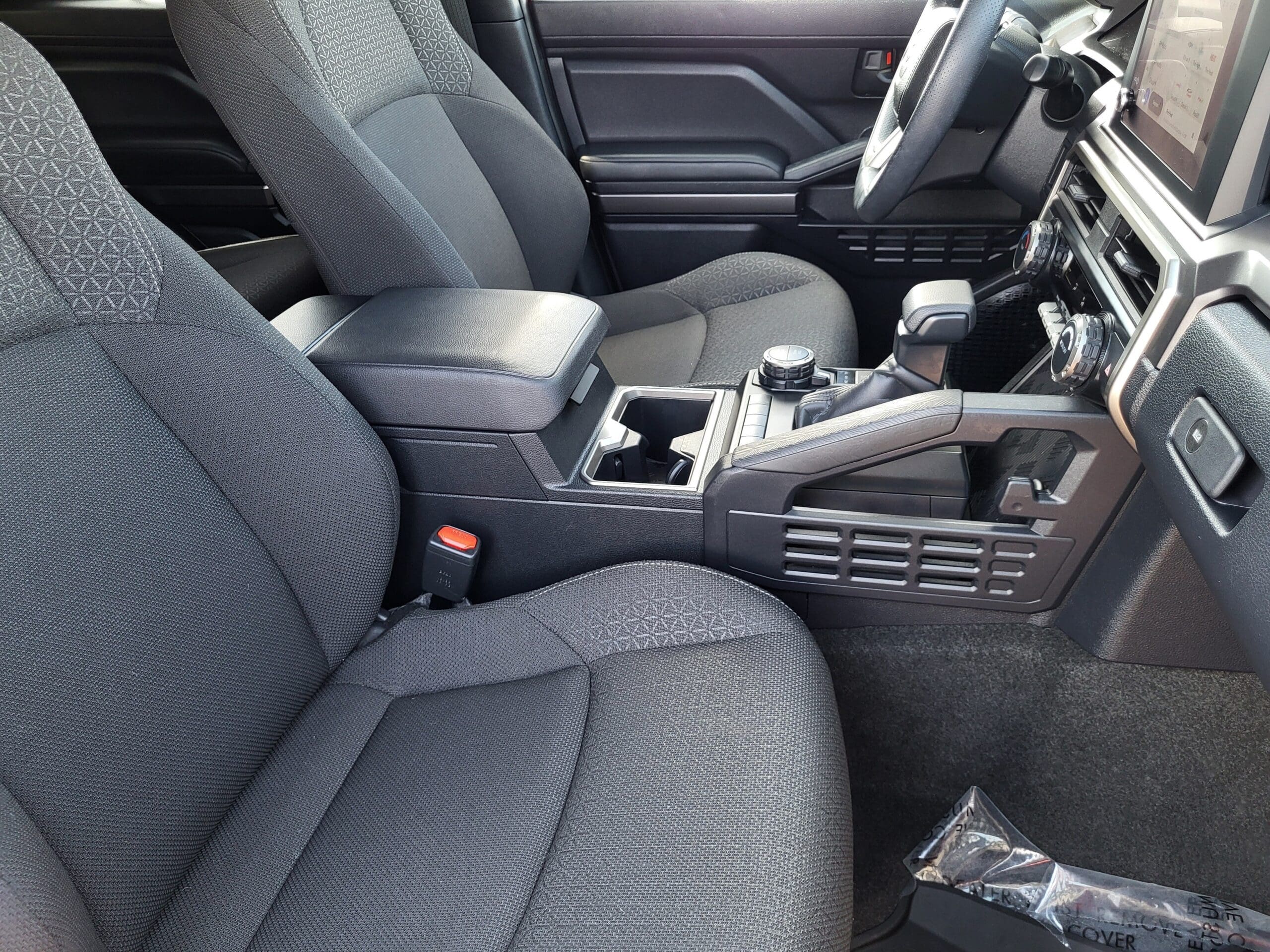 2025 Toyota 4Runner - Image 15