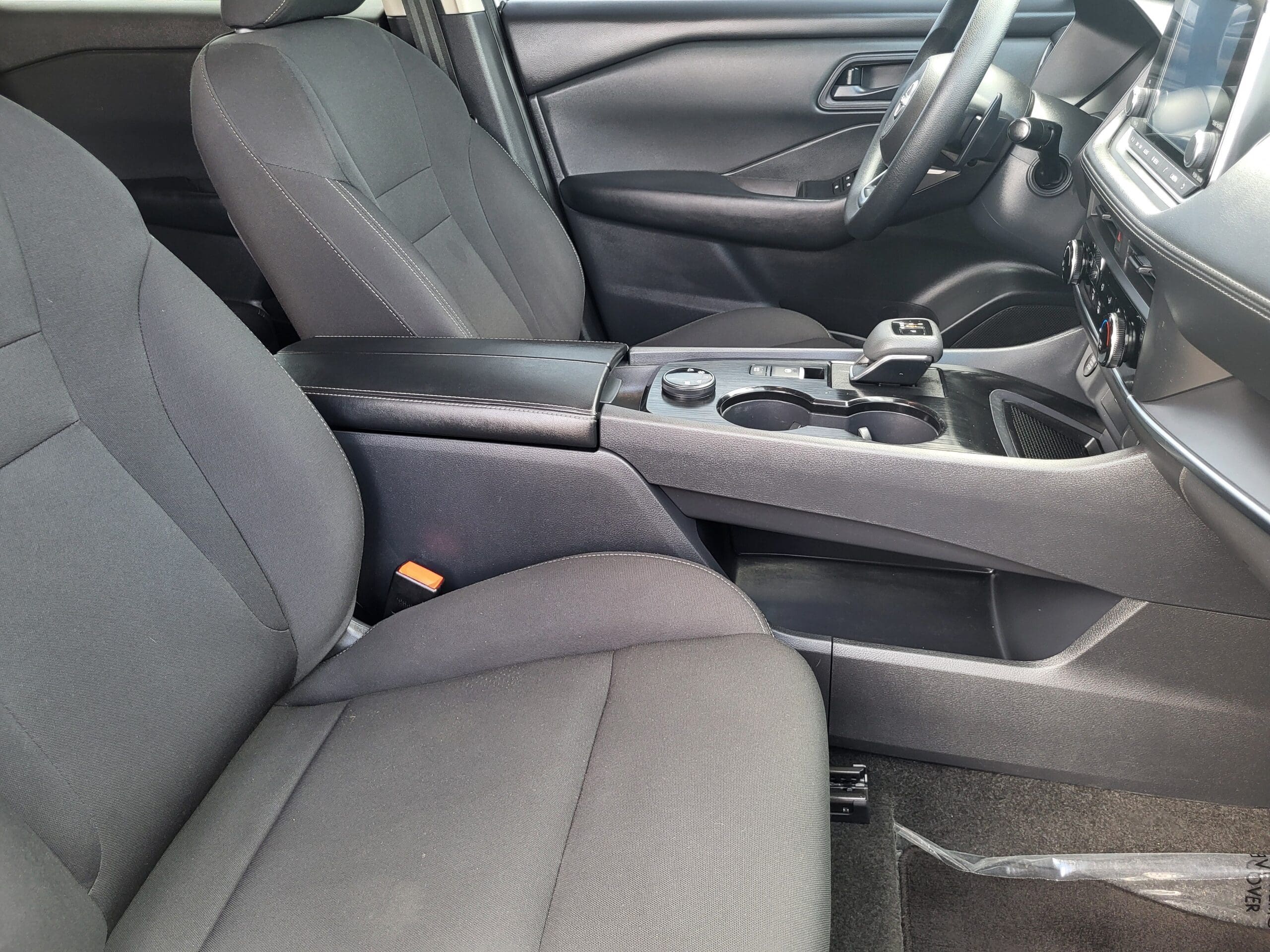 2024 Nissan Rogue - Image 15