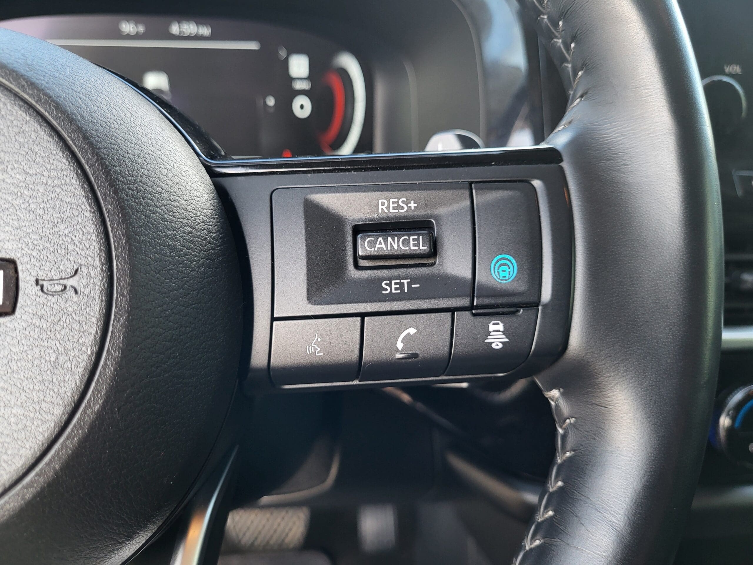 2024 Nissan Pathfinder - Image 29