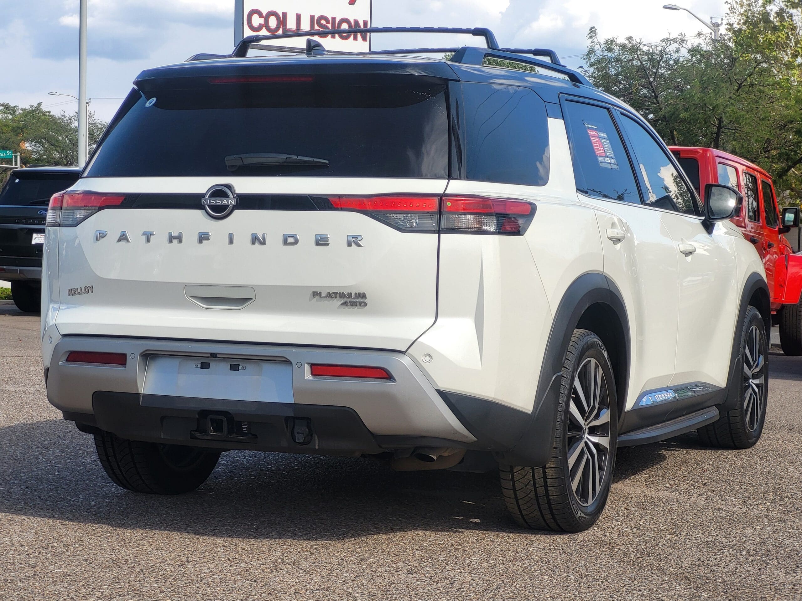 2024 Nissan Pathfinder - Image 4