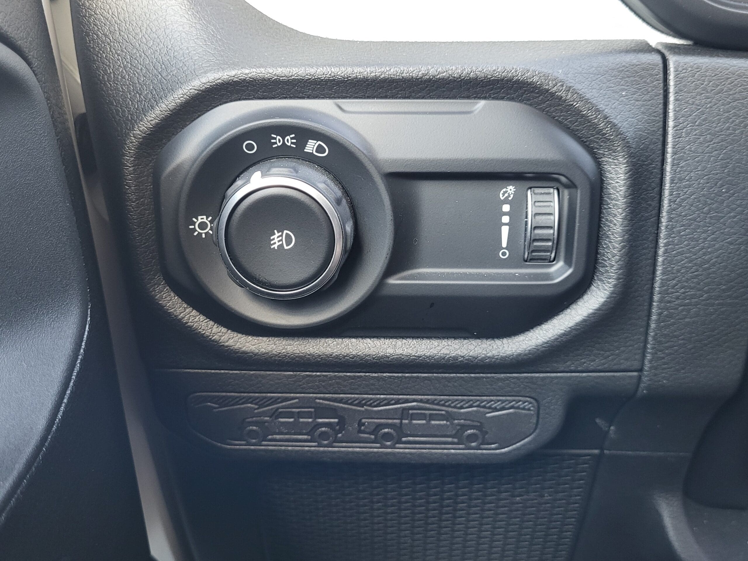 2025 Jeep Wrangler - Image 23