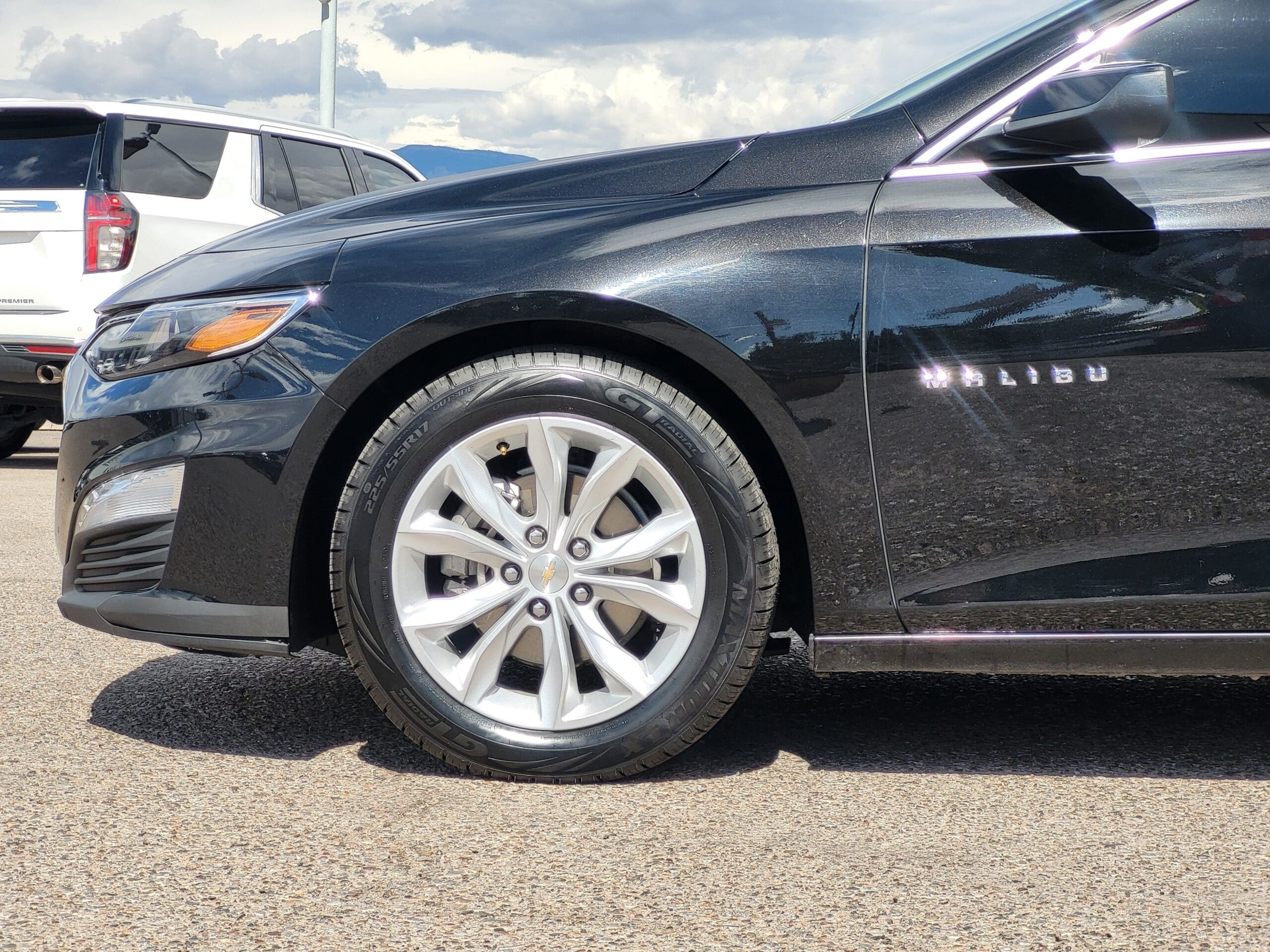 2024 Chevrolet Malibu - Image 9