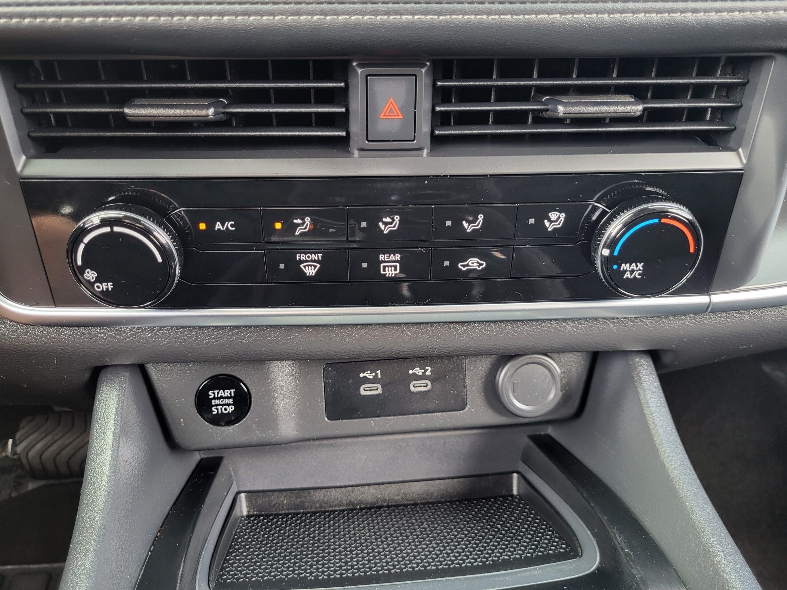 2024 Nissan Rogue - Image 20