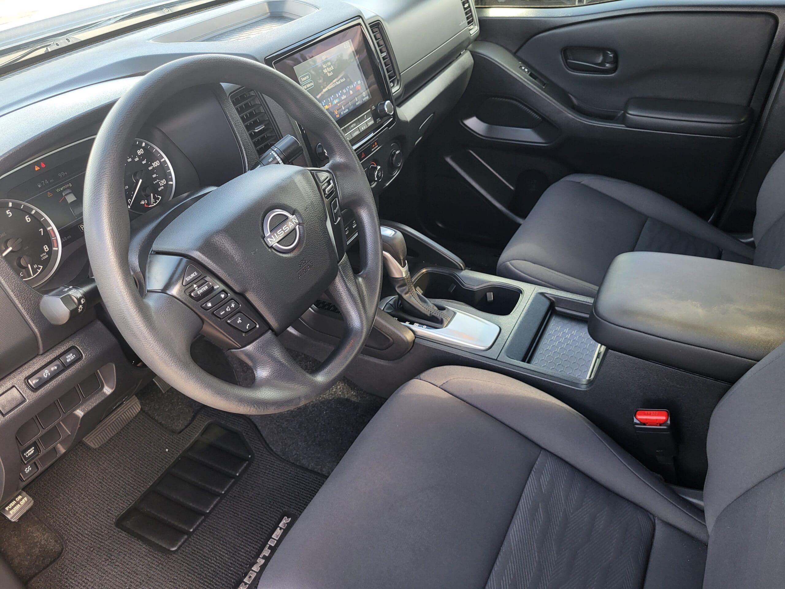 2024 Nissan Frontier - Image 14