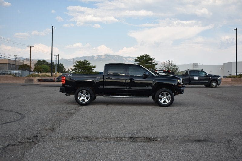 2018 Chevrolet Silverado 1500 - Image 3