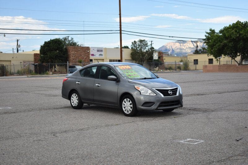 2016 Nissan Versa - Image 2