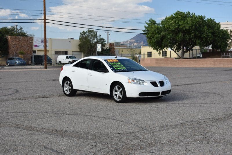 2009 Pontiac G6 - Image 2
