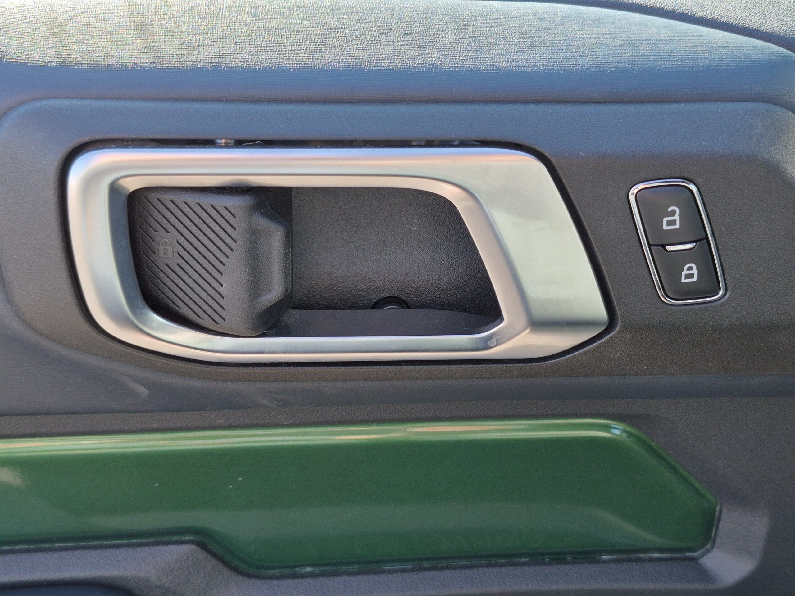 2023 Ford Bronco - Image 8