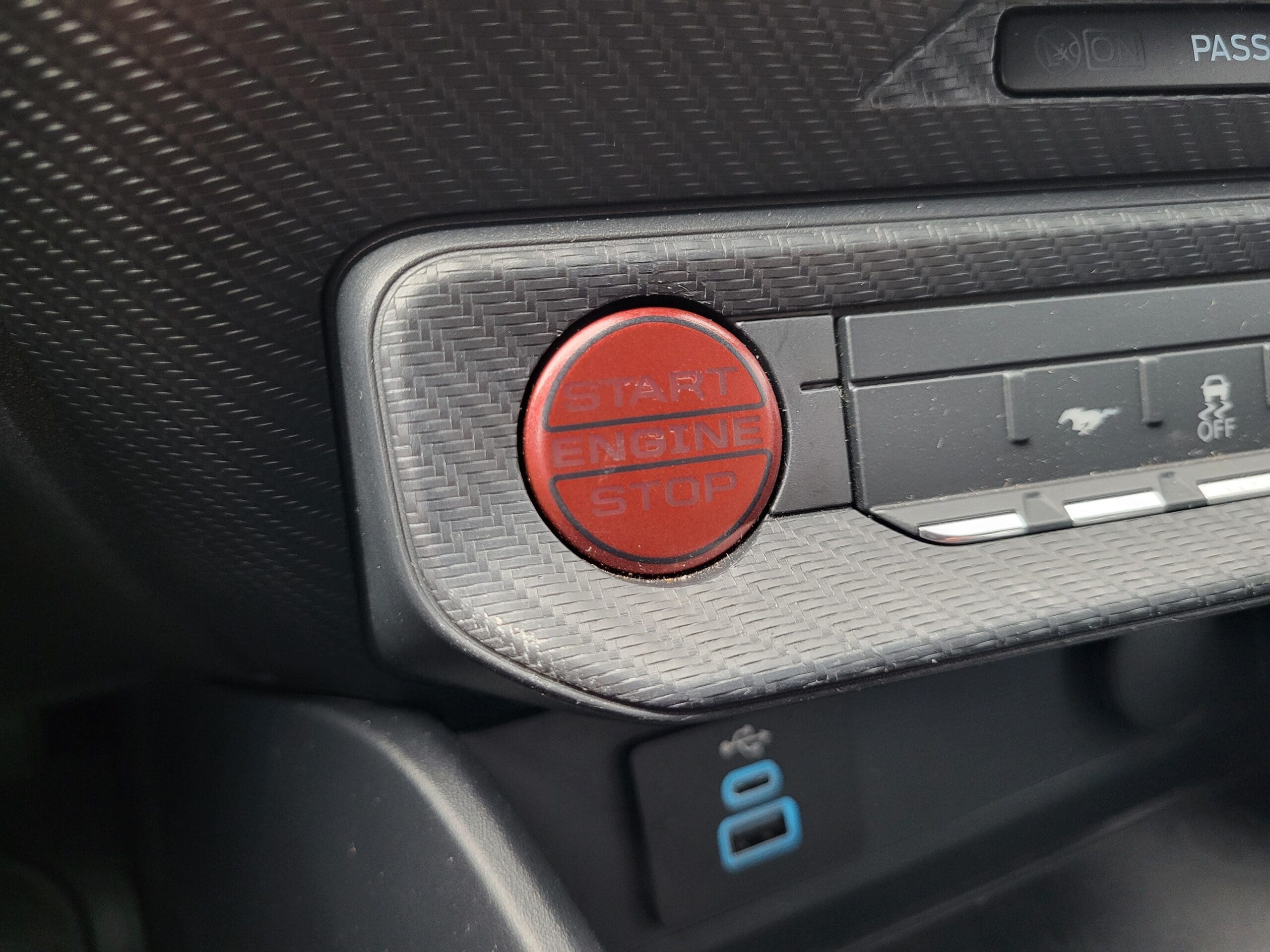 2024 Ford Mustang - Image 22
