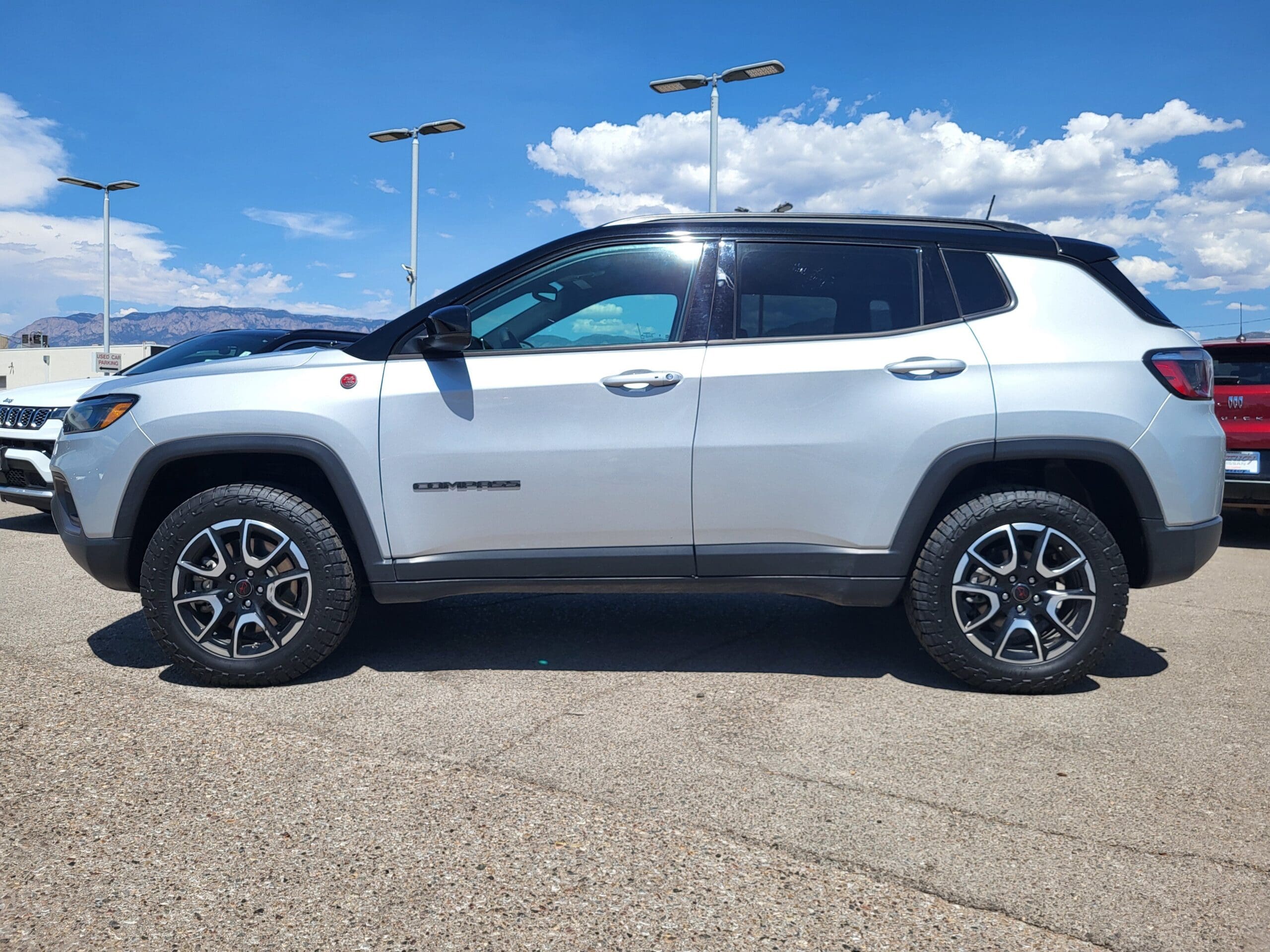 2025 Jeep Compass - Image 7