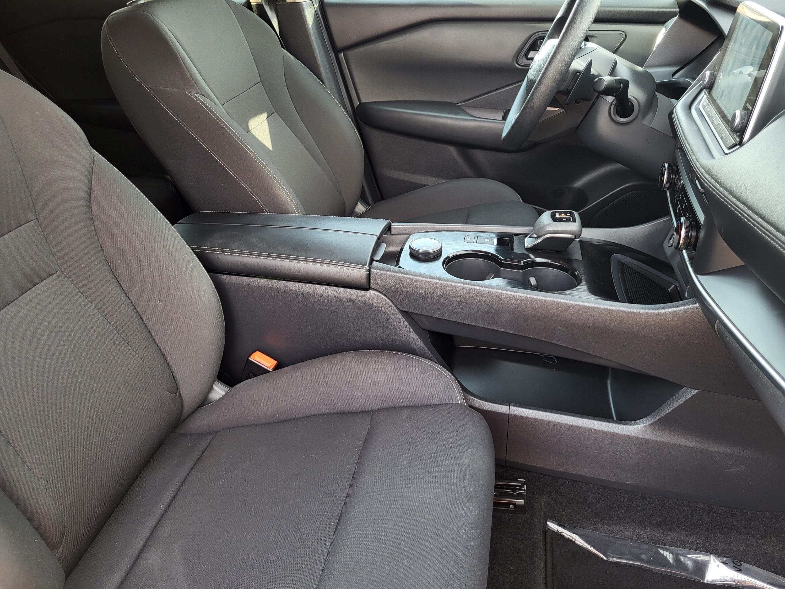 2026 Nissan Rogue - Image 16