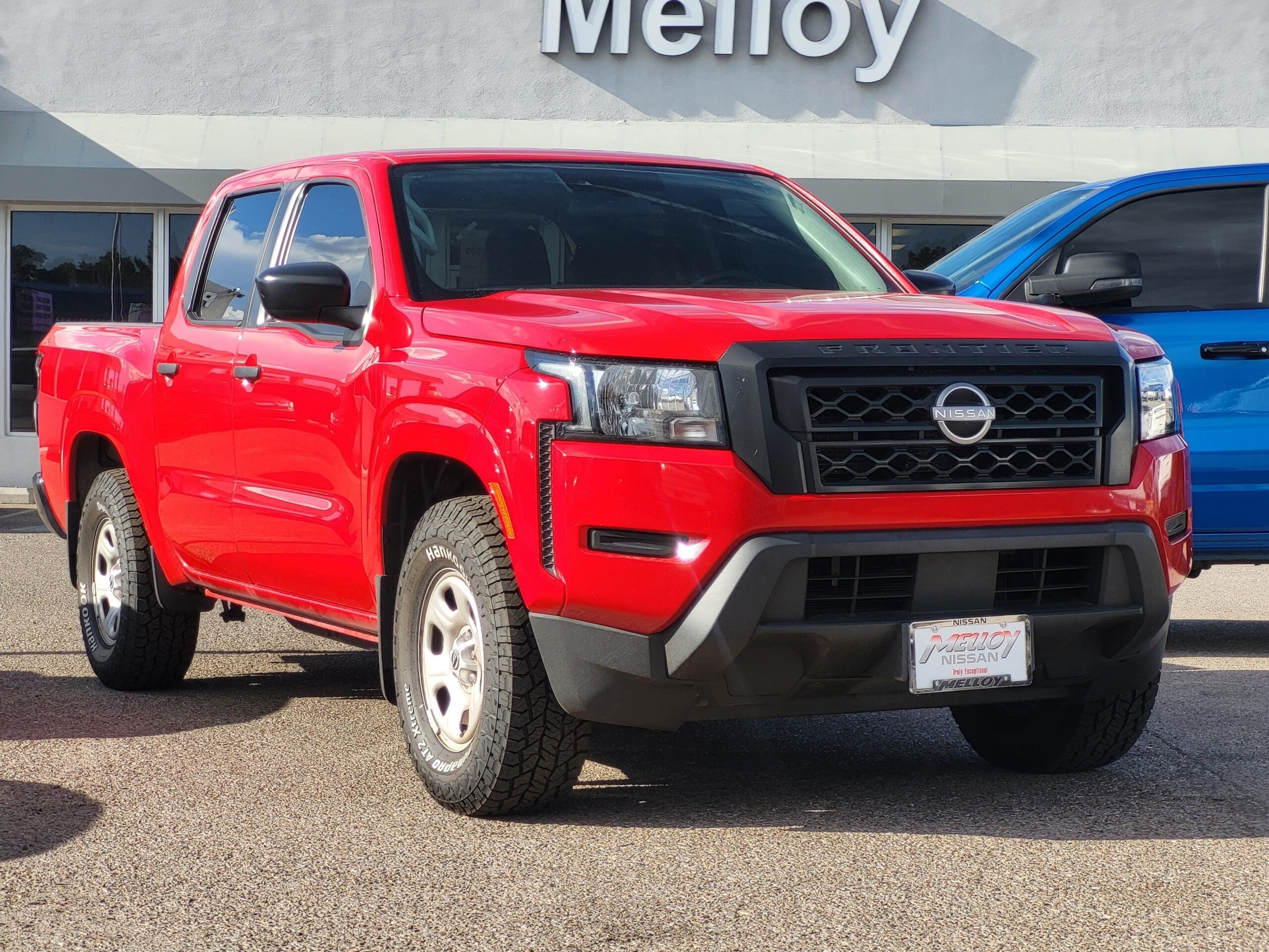 2022 Nissan Frontier - Image 3
