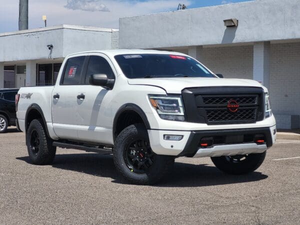 2024 Nissan Titan